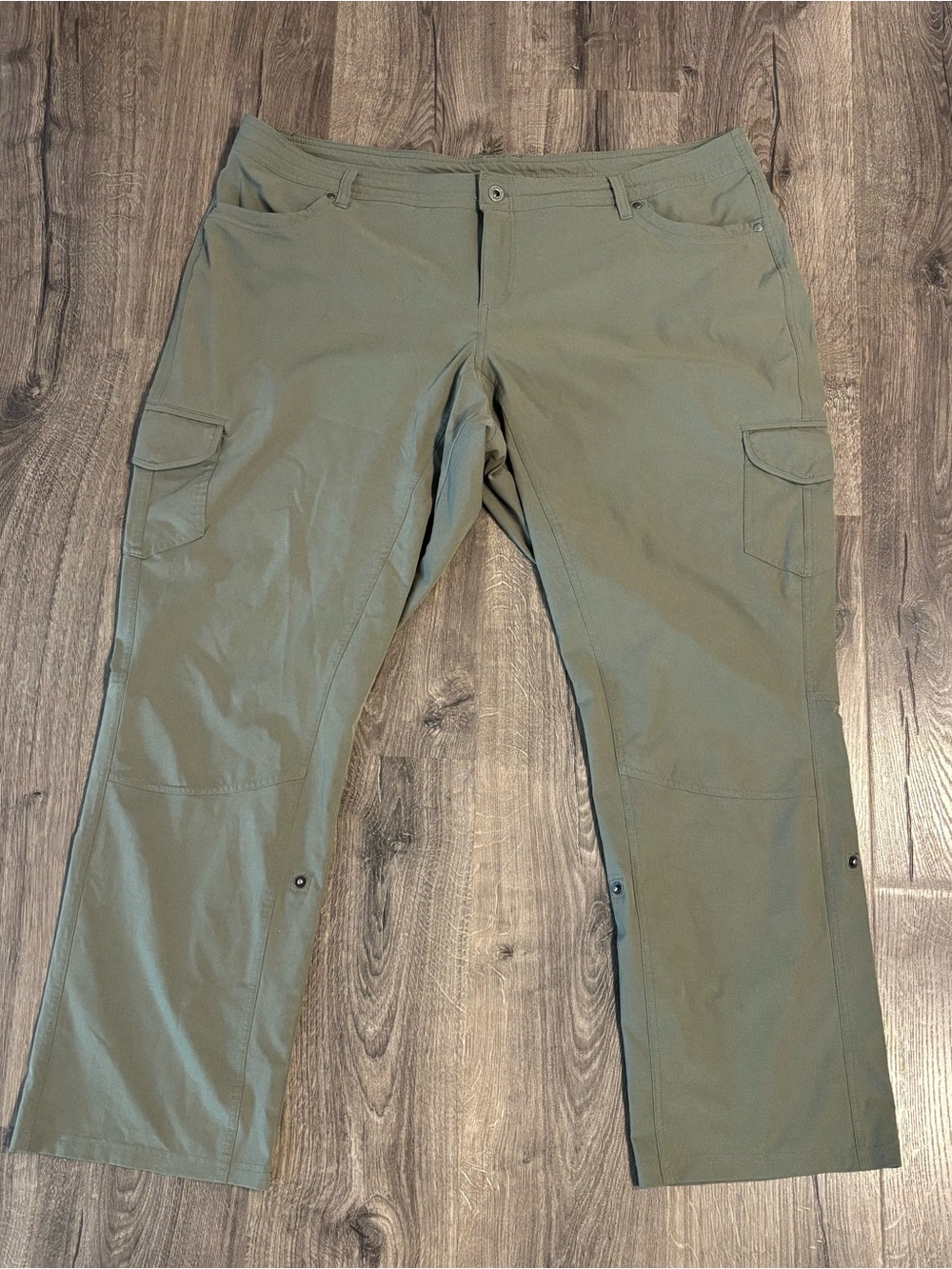 Kuhl Freeflex Roll-Up Cargo Pants Olive Green Hiking Outdoor Womens 22W Reg